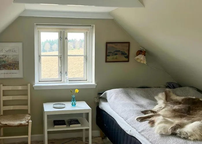 Charming With Views On Mon * Borre